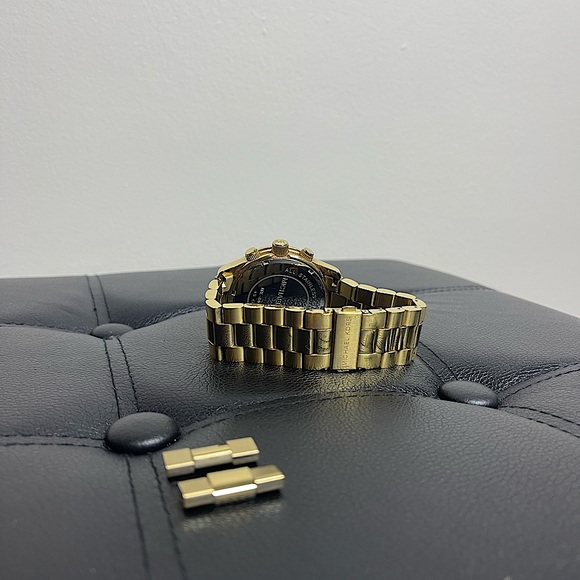 Michael Kors Watch - Picture 2 of 8